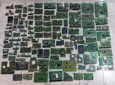 LAUFWERK PLATINEN - KONVOLUT - COMPUTER SCHROTT Goldgewinnung 3 kg DEFEKT !!!