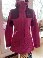 The North Face Regenmantel Gr.S