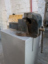 Massiver Schraubstock 150 mm Parallelschraubstock Werkstatt Werkbank