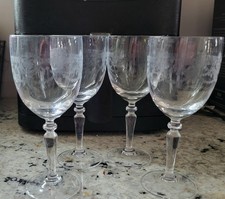 Set Of 4 Wine Glasses 6 1/2"