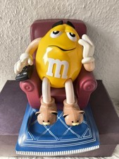 M&M's Yellow Figur im Sessel Teppich 1999 Fernbedienung Retro Sammler Deko