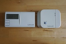 Salus 091FLRF - Funk Raumthermostat mit Empfänger und programmierbarem Sender.
