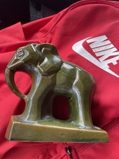 Geometrischer Keramik Elefant