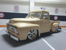 1:18 Ford F100 Pick up Hot Rod