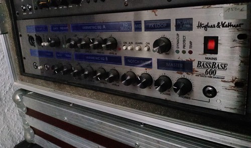 Hughes kettner bass - base, 600