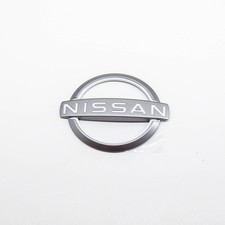 NISSAN QASHQAI J12 MK3 Back Door Badge 908906US0A NEW GENUINE