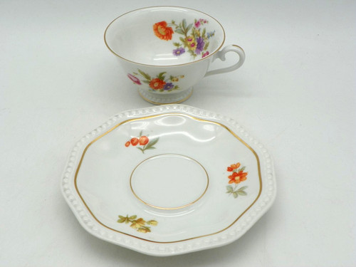 Kaffeetasse mit untertasse von - kaffeetasse,