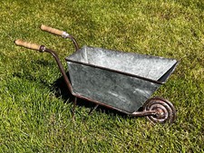 Schubkarre zum bepflanzen - schubkarre,