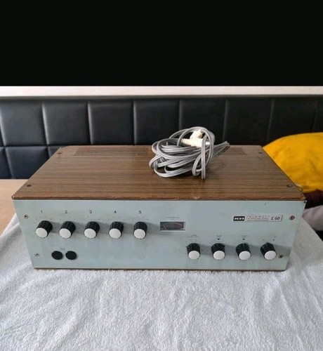 Klein hummel telewatt - +,