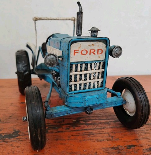 Modell traktor ford 4000 - traktor,