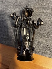 Wein Flaschenhalter Mann  Metall Weinhalter Metallständer Mann