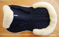Lammfell Sattelpad, Sattelunterlage, anatomisch,  wie neu, L ca. 60cm