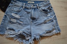 Hübsche Denim Jeans Shorts  blau  38 Fransen Cut Out  REDIAL