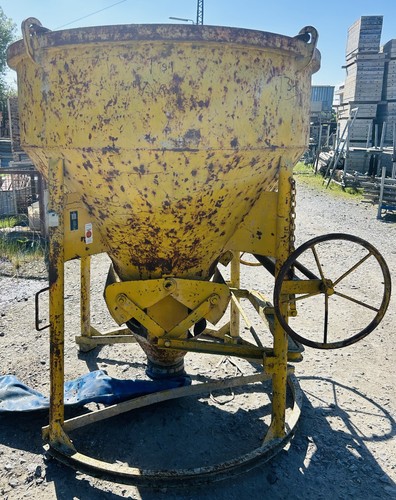 Betonsilo mit schlauch - betonsilo,