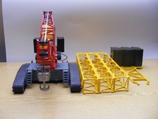 Siku  Raupenkran  Verkehrsrot / Zinkgelb /Chassis Fehgrau