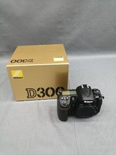 NIKON D300 Digitalkamera Body