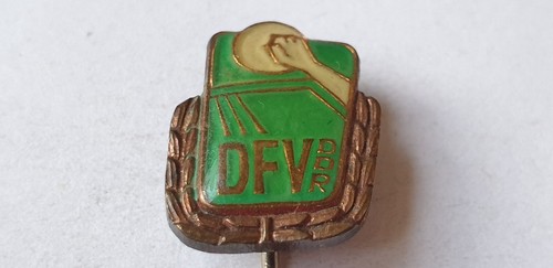 Ddr abzeichen ehrennadel - -,