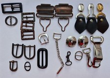23 Teile Nähutensilien ( Schnallen, Gürtelschnallen), Schneiderbedarf 