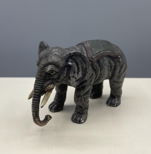Wunderschöner elefant georg - wunderschöner,