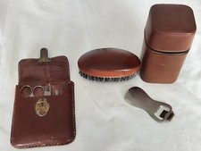 Aus einer Auflösung: Manikür-Set und Bürste mit Pfeilring Solingen 7505