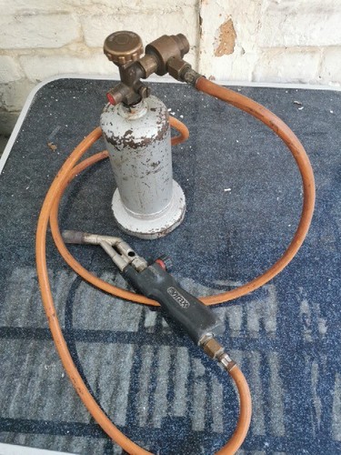 Dachdecker gasflasche und - dachdecker,