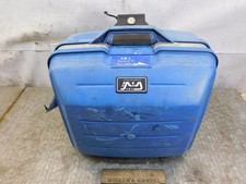 Suzuki GN250 NJ42A Koffer Topcase Fach hinten GIVI