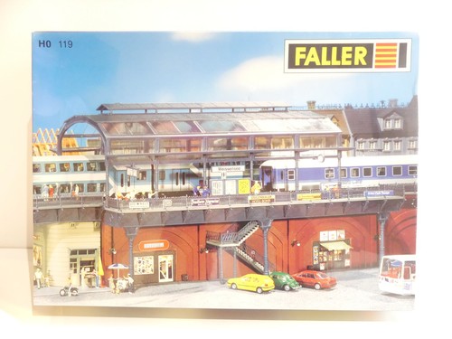 Faller 119 bahn station - faller, s-bahn