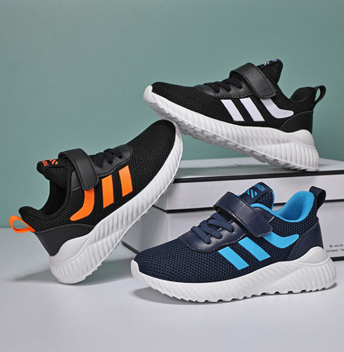 Mädchen jungen laufen trainer - mädchen,