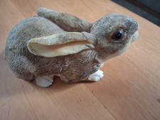 Hase Figur Polystone ? Deko