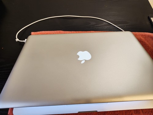 Apple macbook pro 2010 - apple,