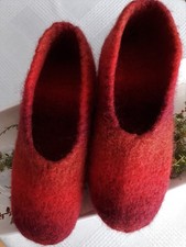 Filzhausschuhe mehrere Größen rot-gestreift Filzschuhe Hausschuhe gefilzt
