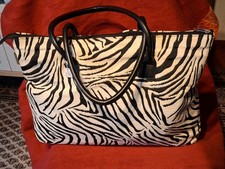 Shopper von Merlin . Aussen