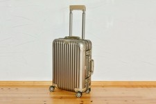 RIMOWA Topas S Titan Cabin Koffer Alu 4 Wheel pre LVHM 55x40x20 IATA