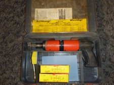 Hilti DX 400 Bolzenschussgerät.Bolzensetzgerät