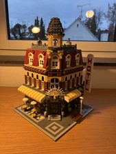 Lego Cafe Corner 10182 100%