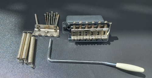 Fender stratocaster tremolo - fender,