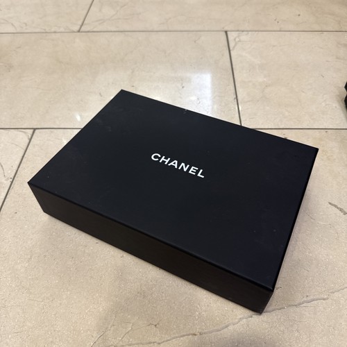Chanel leerkarton mittelgroß - chanel,