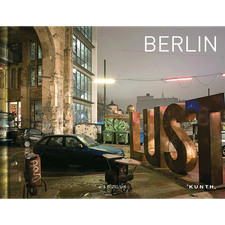 BERLIN: Bildunterschriften in