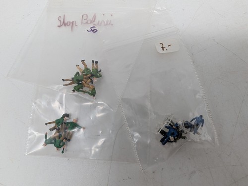 Spur figuren konvolut - n,