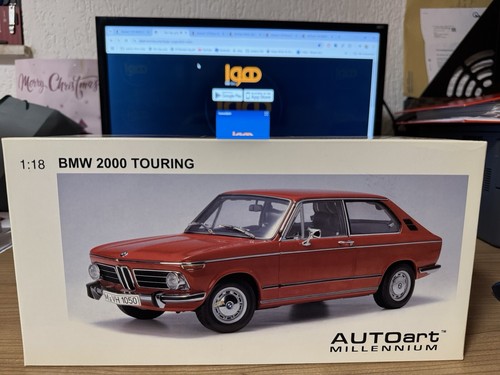 Autoart bmw 2000 touring - autoart,