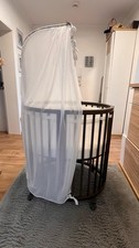 Stokke Sleepi Babybett rund mit Rollen & Baldachin – Holz, Dunkelbraun