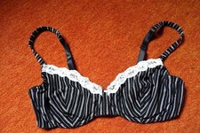 chicer BH Cup Gr.80D schwarz weiße Nadelstreifen weiße breite Spitze elegant!