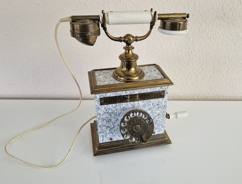Altes telefon mit - telefon,