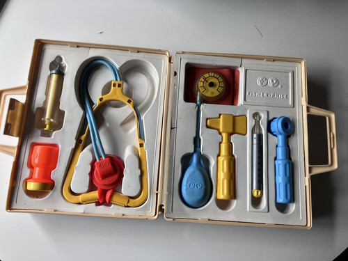 Fisher price medical kit 1977 - fisher,