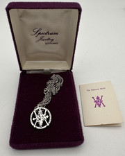 Halskette Schottland The Balmoral Motif  Distel + Initialen Victoria, Albert