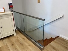 Ganzglasgeländer mit AbP All