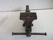 Heuer Front Schraubstock 130mm Backenbreite Parallelschraubstock Rohrhalter #22