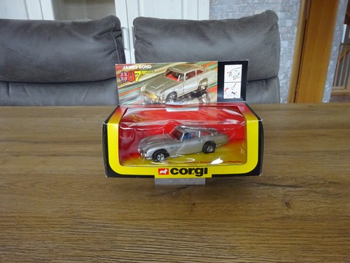 Corgi toys 271 - 271, james