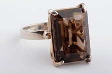 Ring mit Rauchtopas 800er