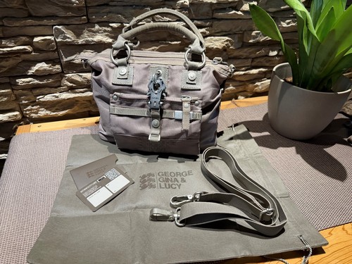 George gina lucy catwalk - &,